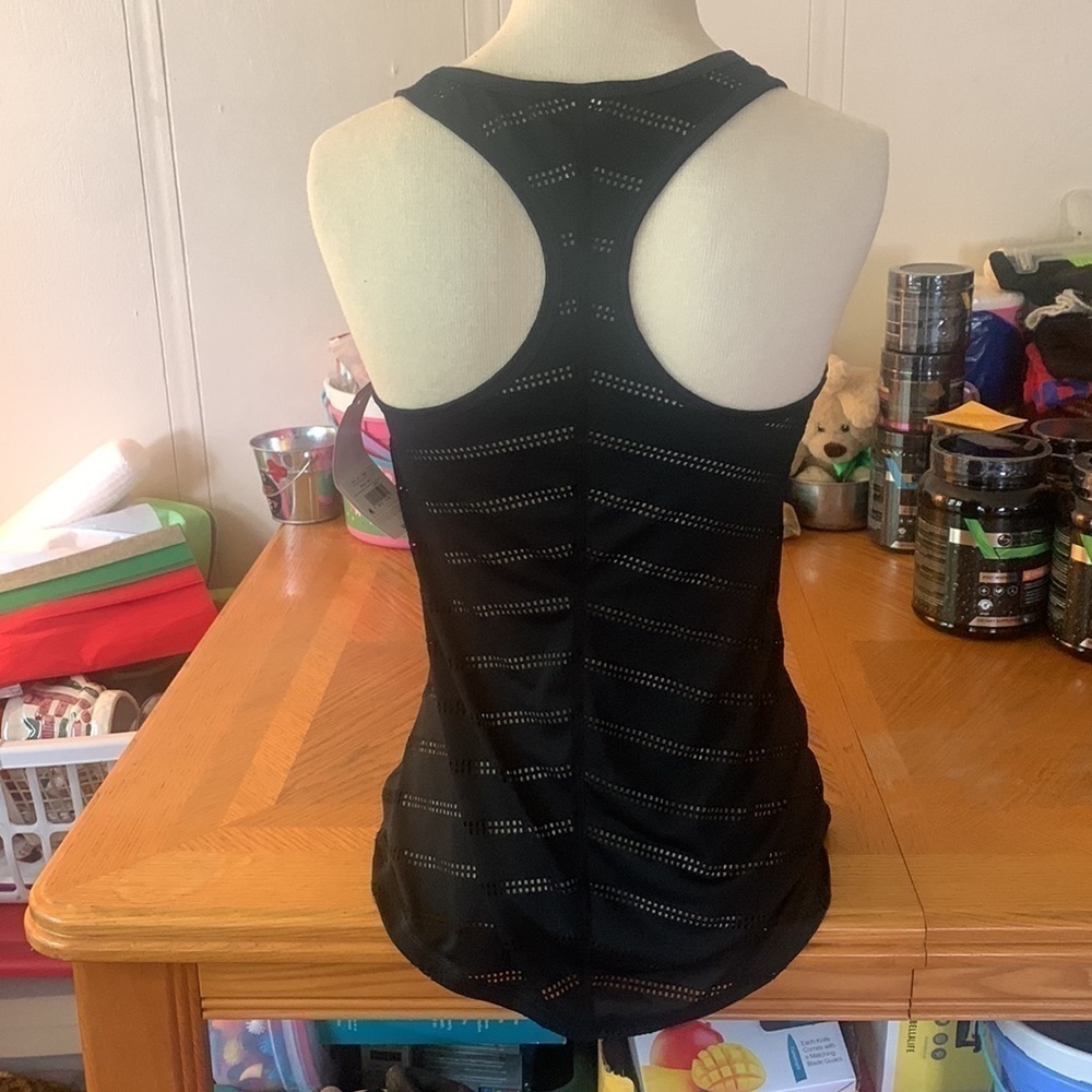 NWT Champion C9 workout tank semi fitted - Picture 2 of 7